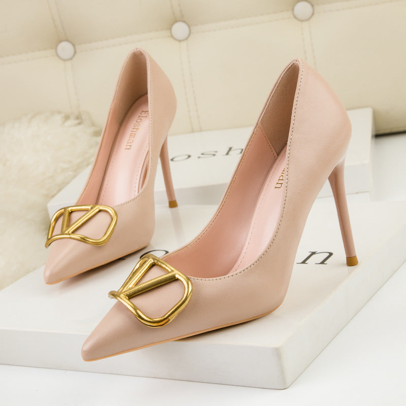 Fashion professional V-shaped square buckle pointed high heels