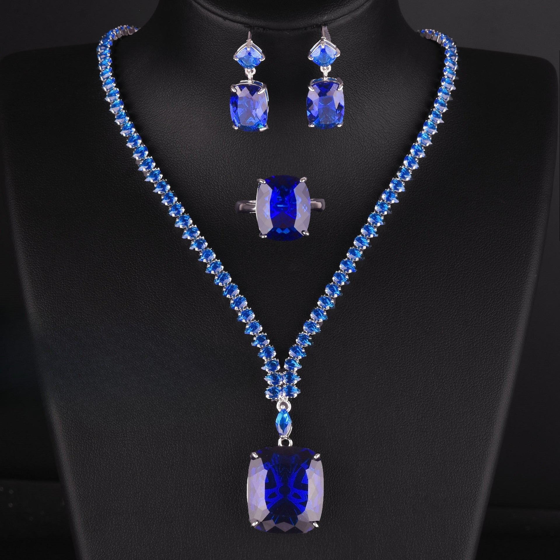 Fashion Sapphire Necklace 20 Carat Colored Treasure Set