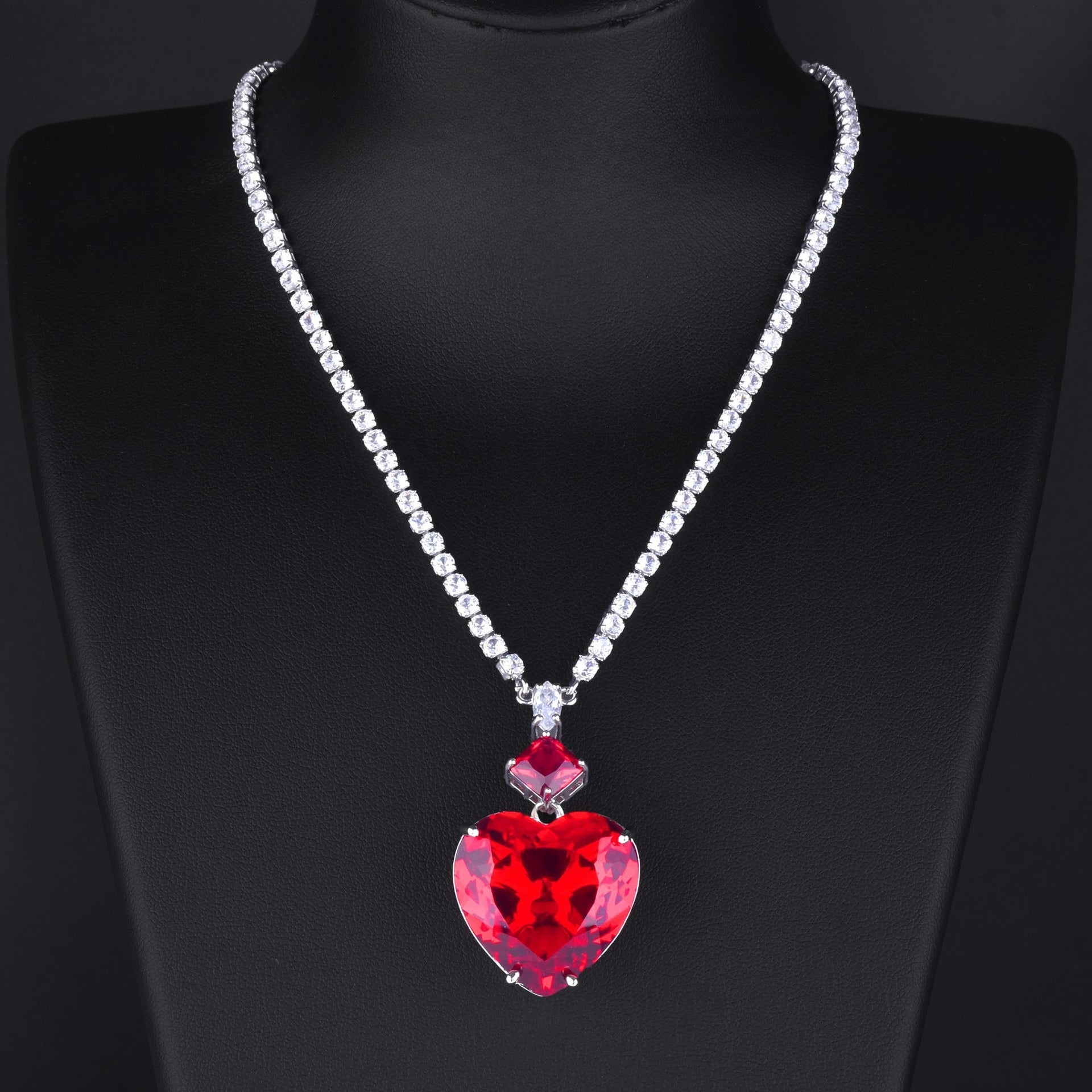 Heart of the Ocean Sapphire Treasure Set