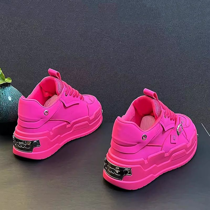 Spring lightweight, comfortable and wear-resistant Running shoes and sports shoes for men casual leather sneakers