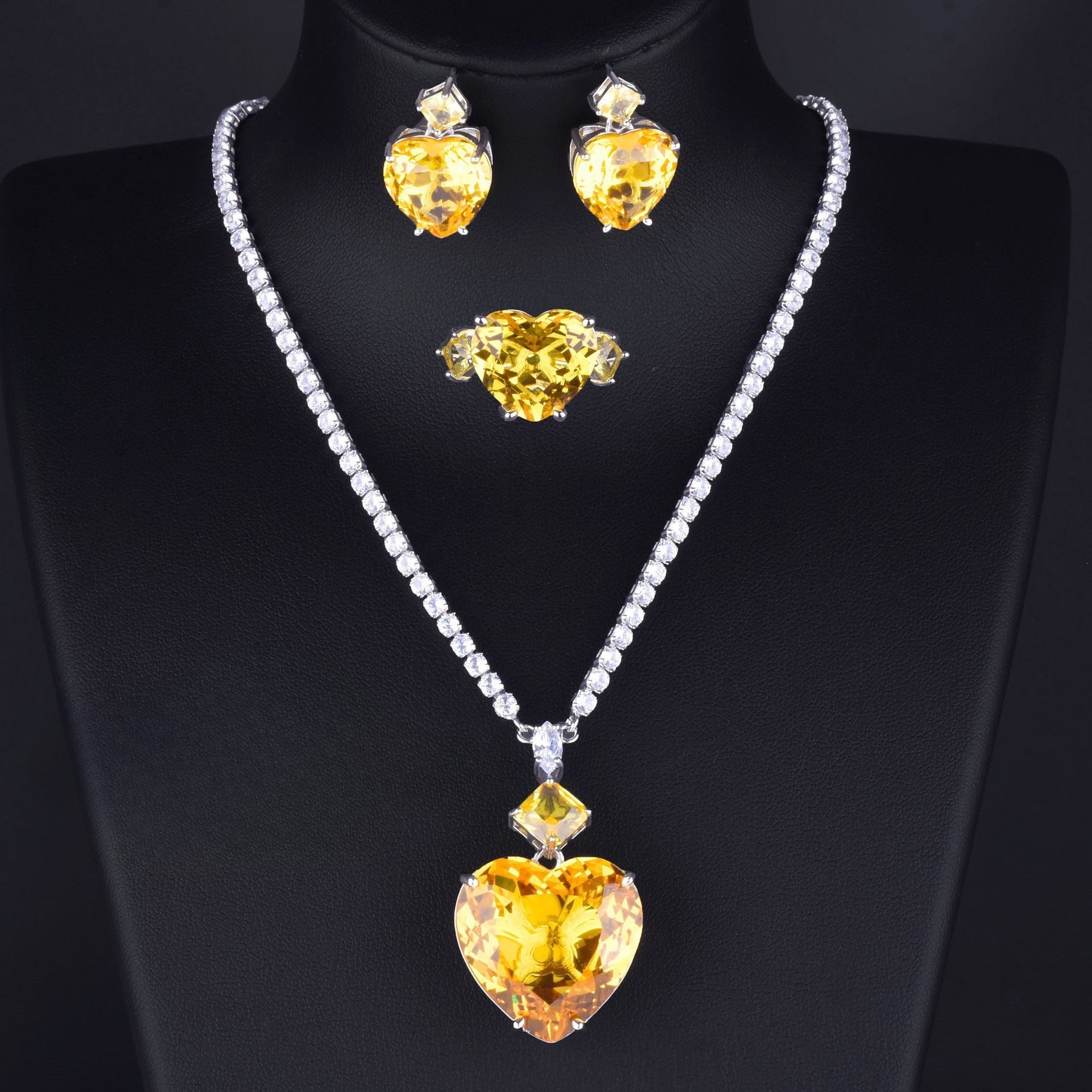 Heart of the Ocean Sapphire Treasure Set