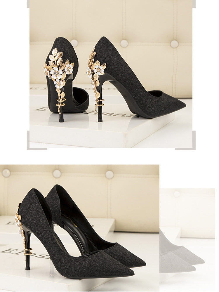 Pointed metal flower side engraved high heels