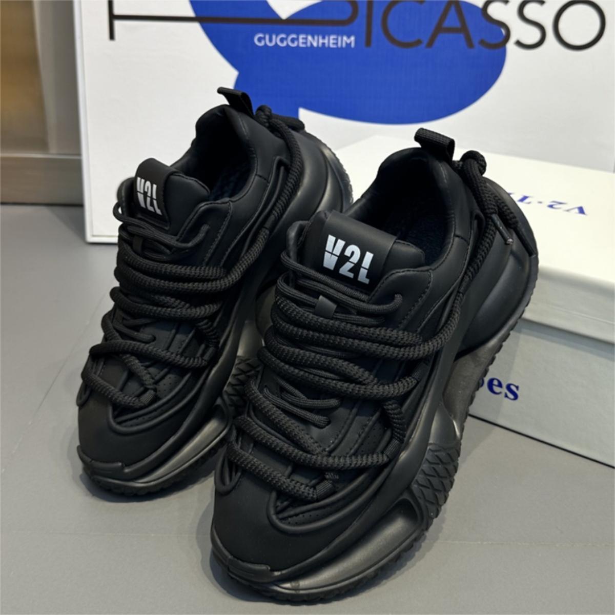 Summer thick-soled wear-resistant casual shoes man Running shoes and sports shoes for men sneakers