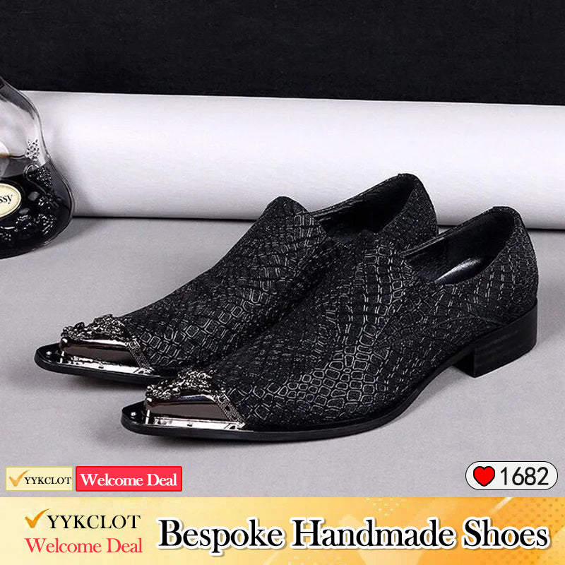 Black pointed men's business dress shoes