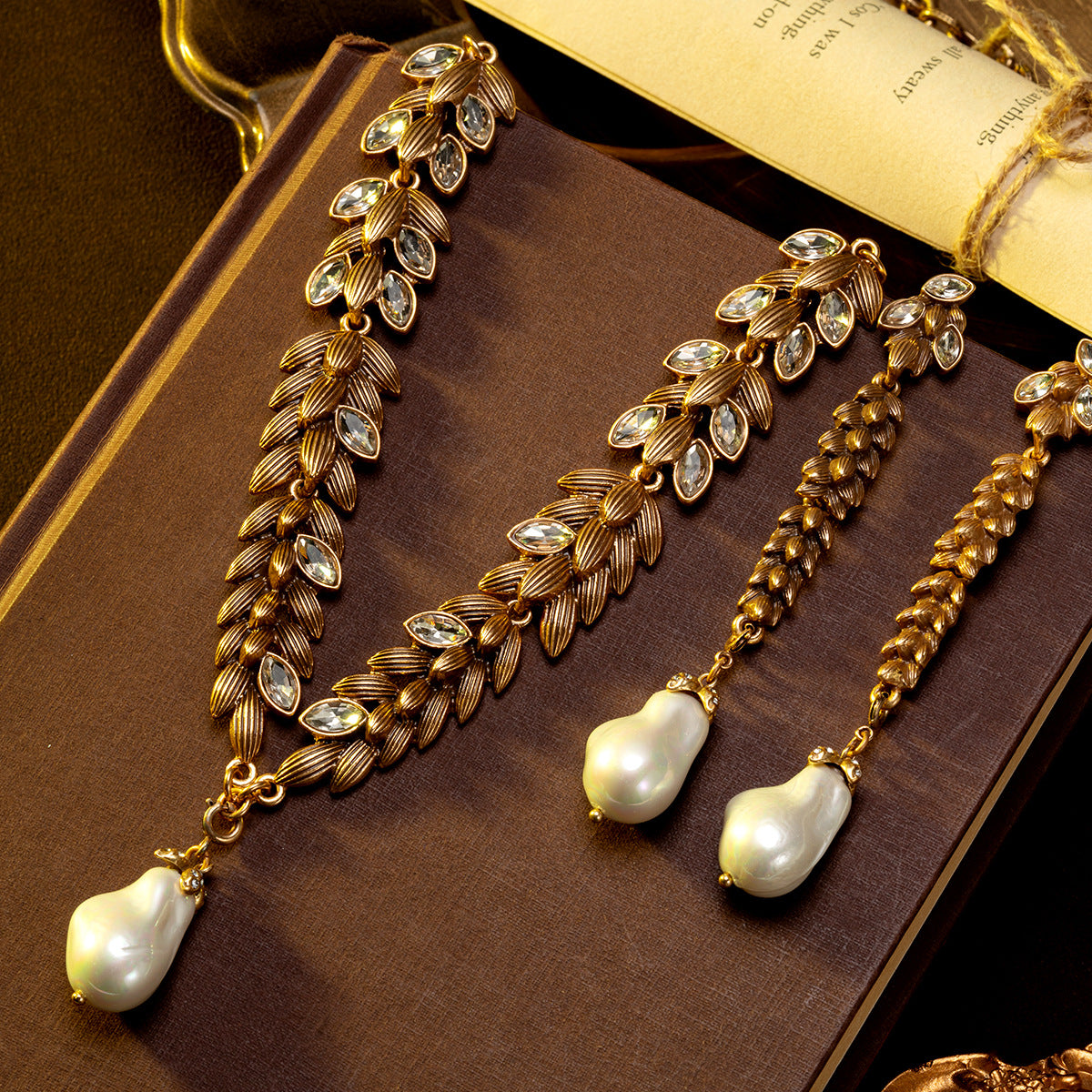 Parure collier feuille et épi de blé vintage de luxe
