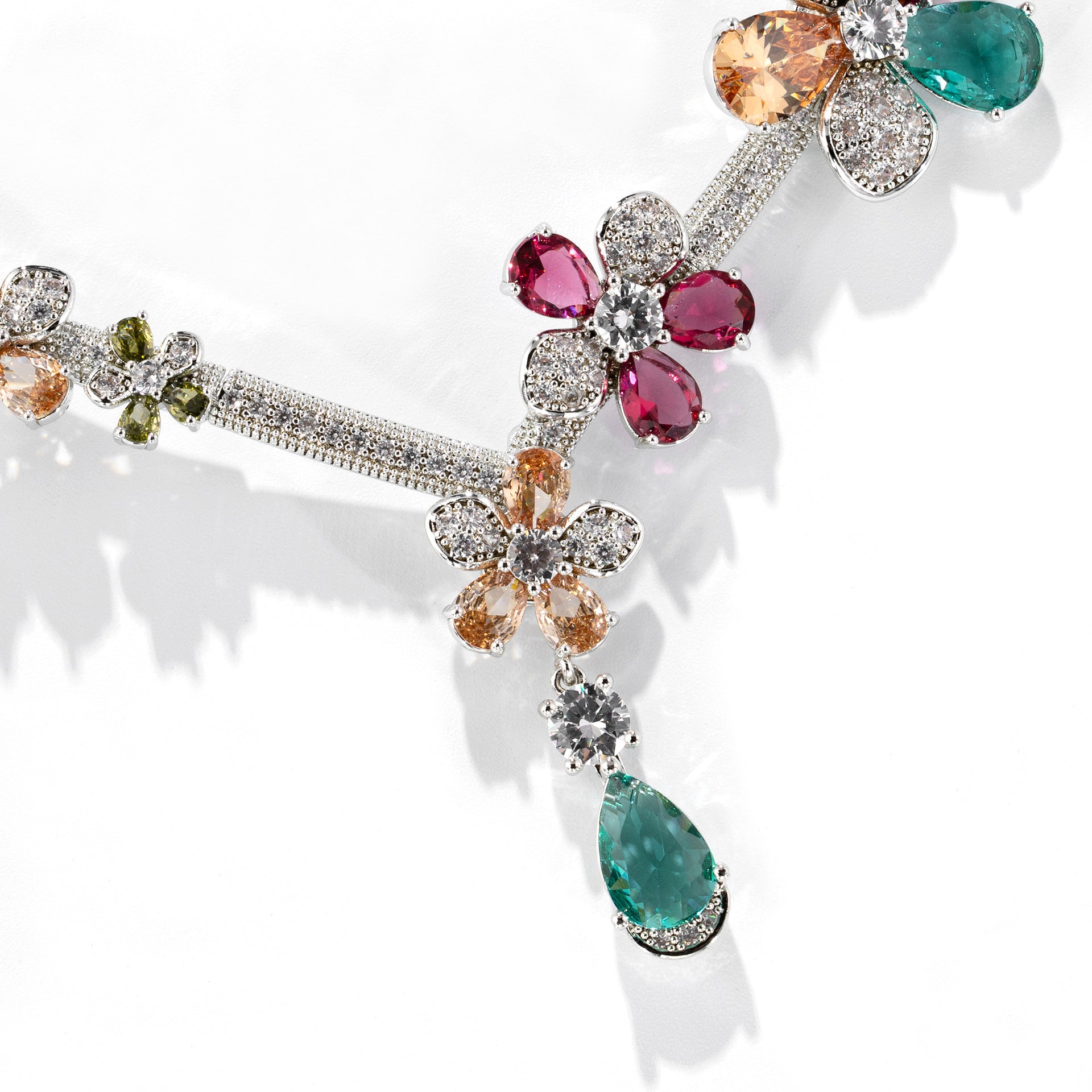 Elegant Multicolor Crystal Flower Necklace and Earrings Set – Luxury Jewelry for Women
