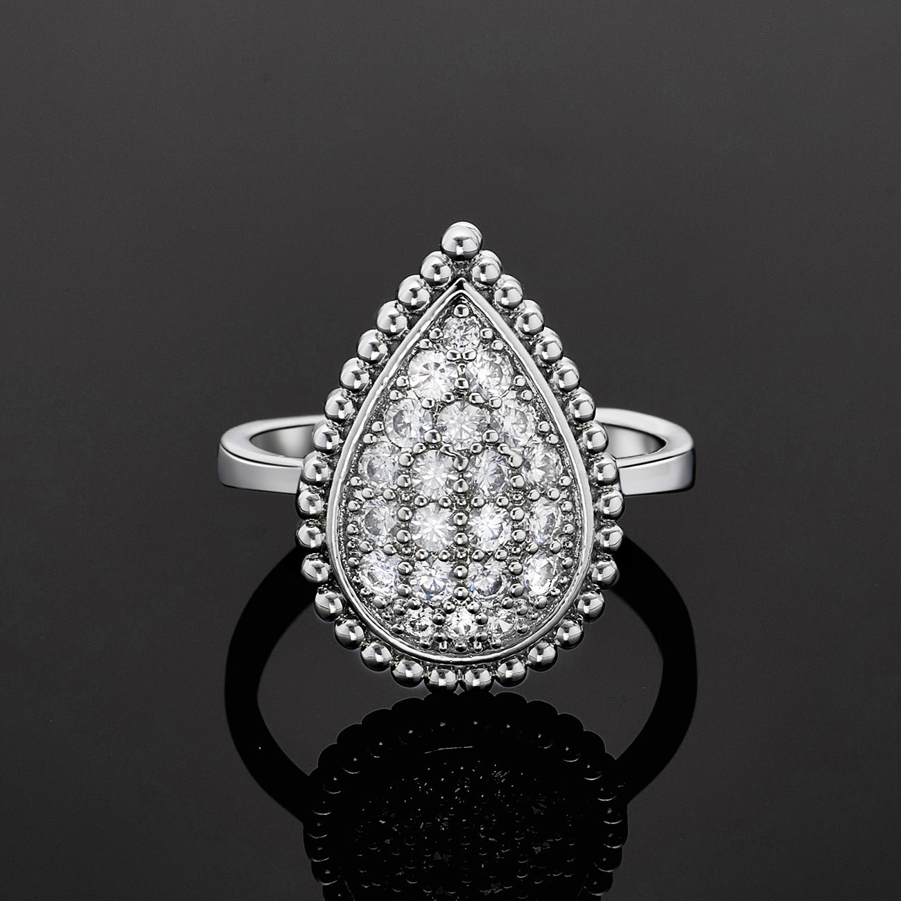 Parure de bijoux classique en forme de goutte d'or pour femme