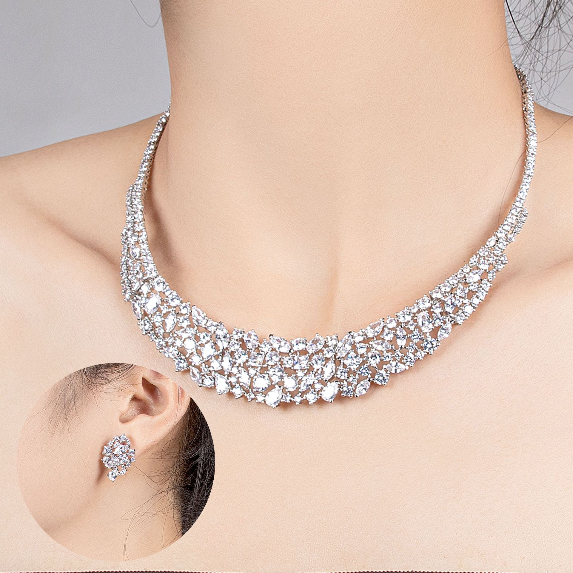 Luxury Emerald Green Crystal Necklace and Earrings Jewelry Set