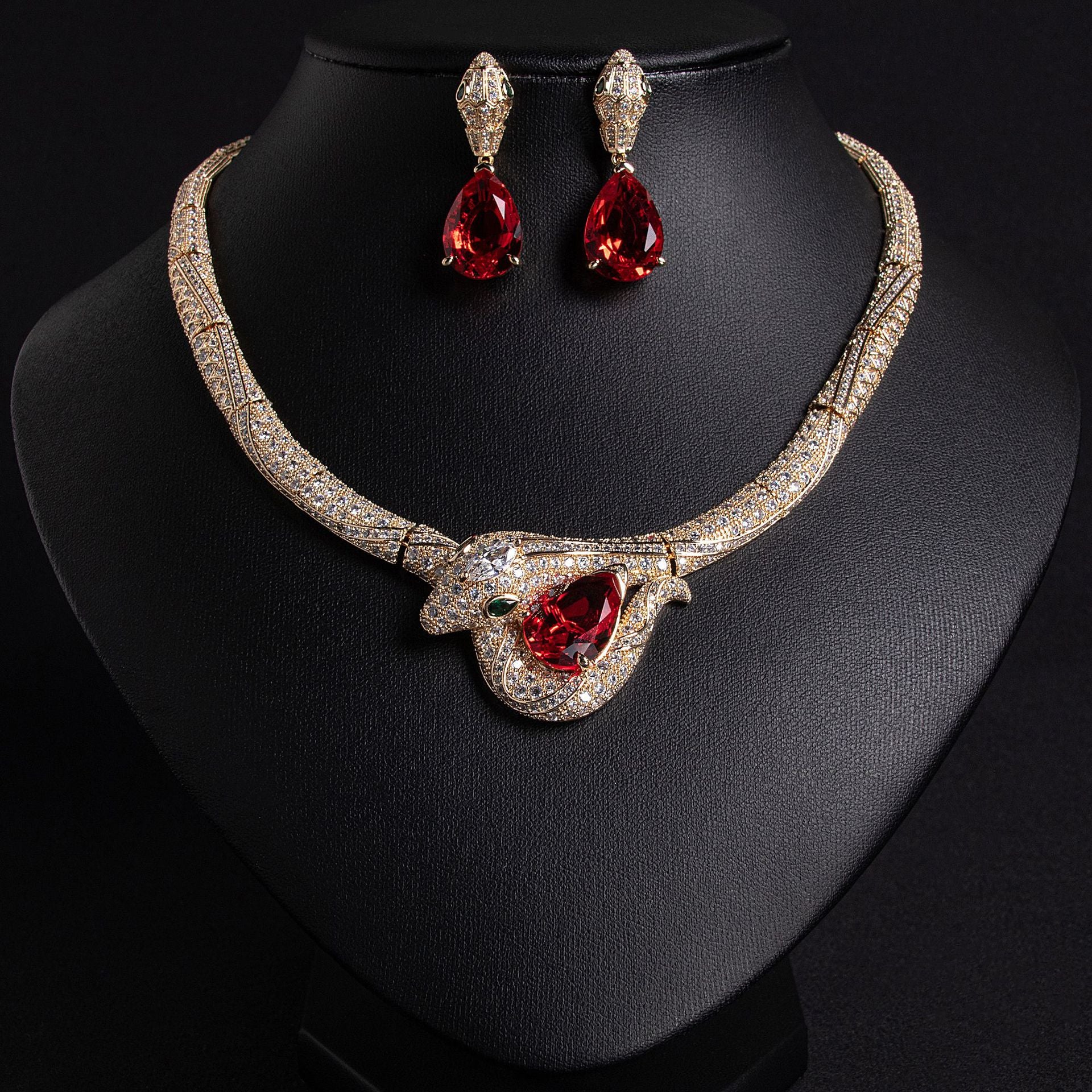 Luxury Red Crystal Bird Pendant Necklace Set – Sparkling Gold Earrings