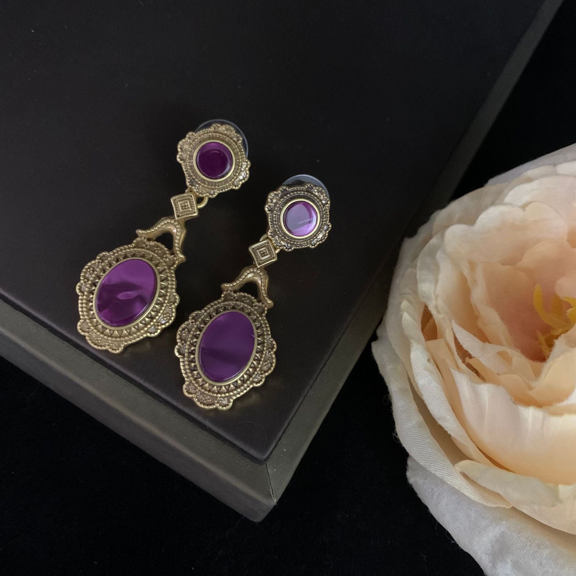 Light luxury high-end water drop gemstone earrings