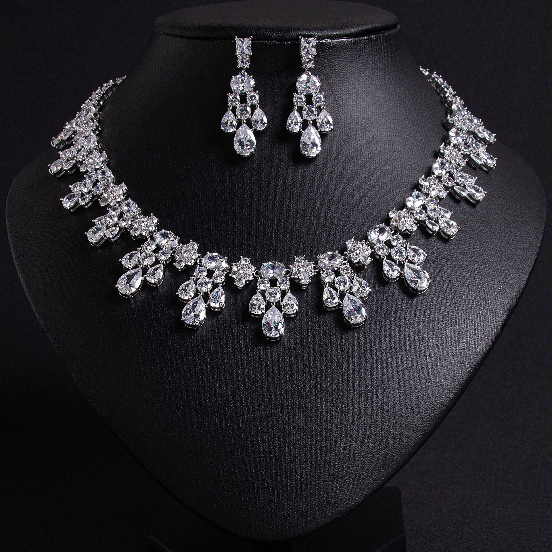 Luxury Ruby Red Flower Jewelry Set with Sparkling Crystals