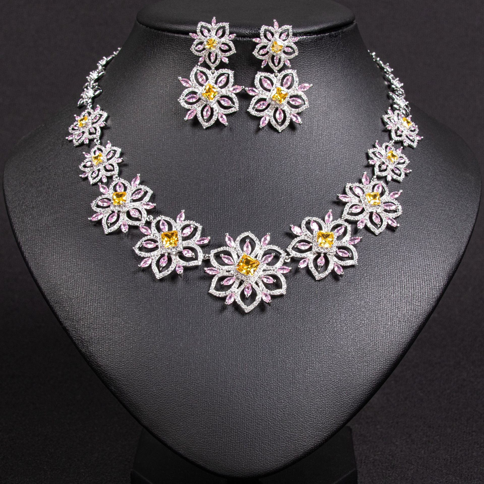 Luxury Yellow Crystal Flower Necklace Earrings Set – Elegant Statement Jewelry for Women