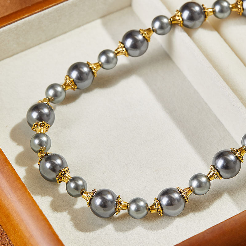 Collier de Perles Simple et Élégant à la Française