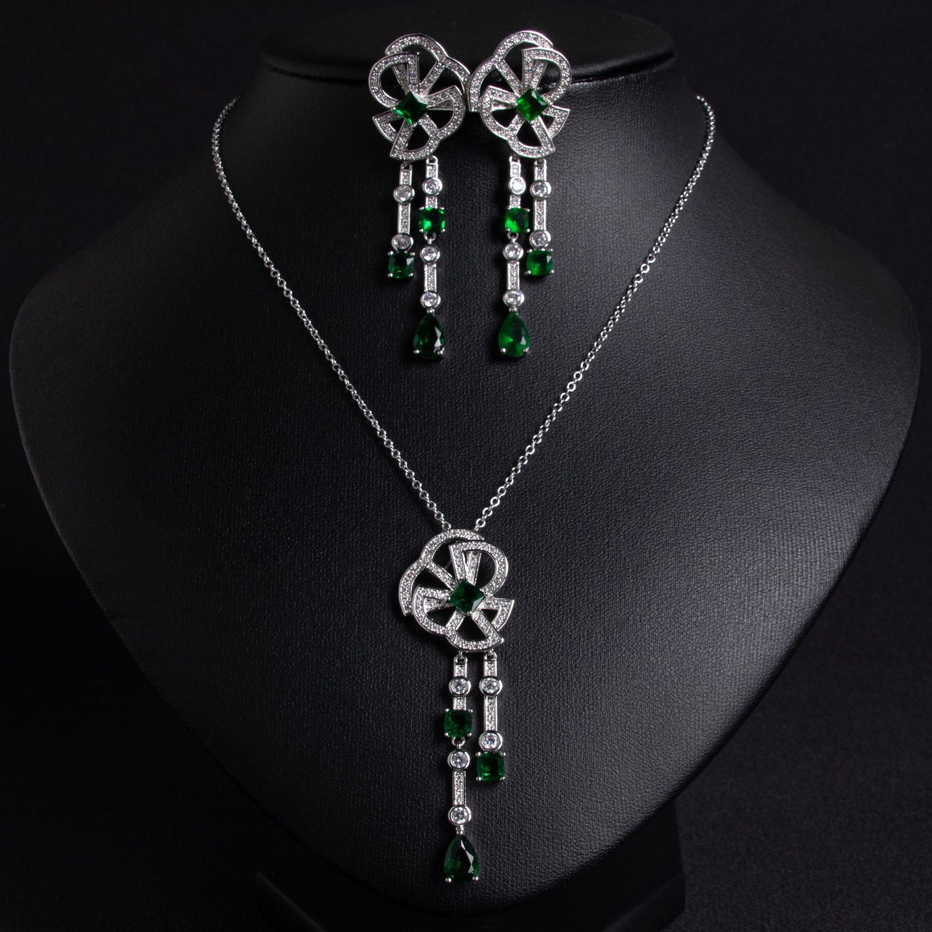 Luxury Ruby Red Crystal Tassel Jewelry Set – Necklace Earrings Set for Women