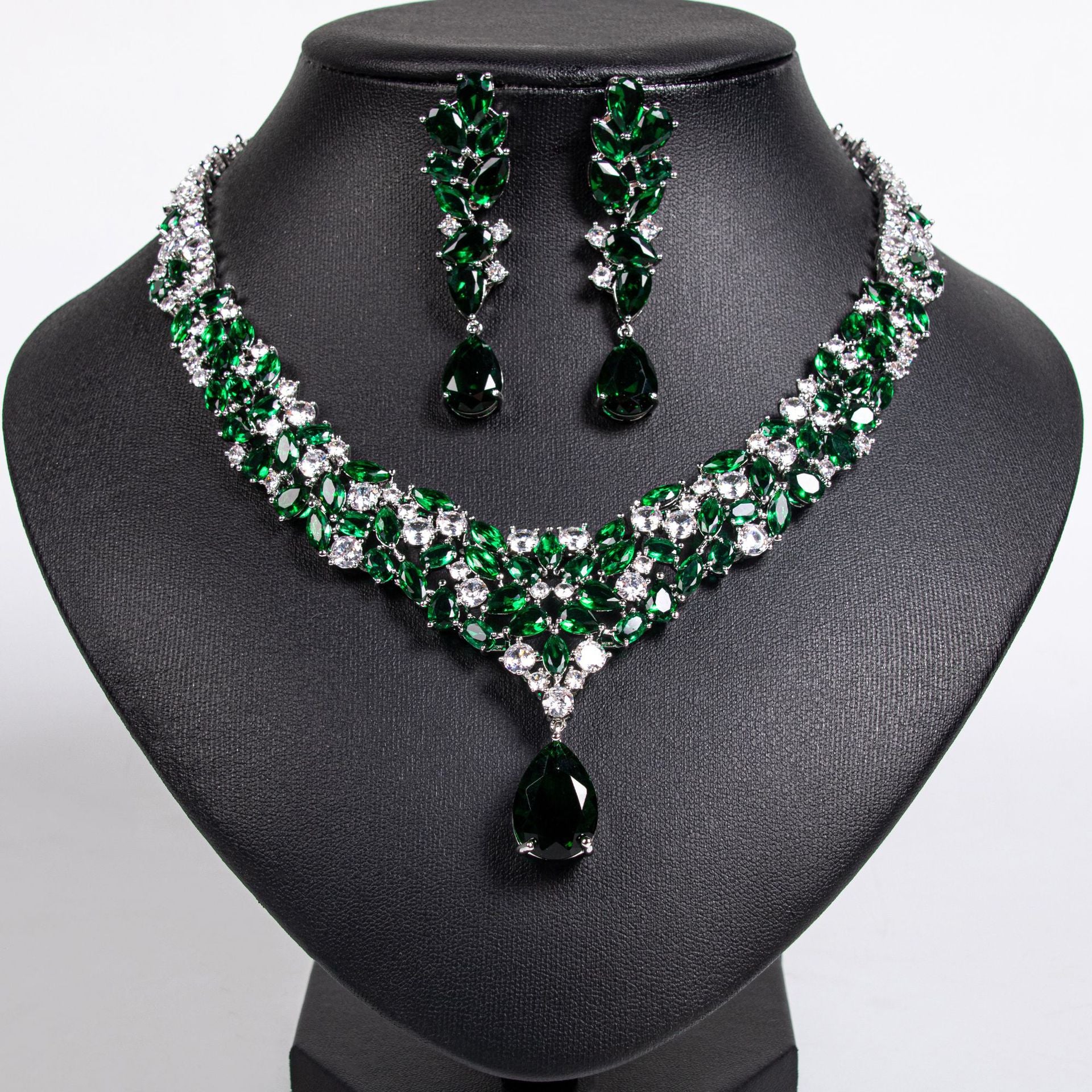 Luxury Multicolor Crystal Necklace Earrings Set – Royal Statement Jewelry for Women