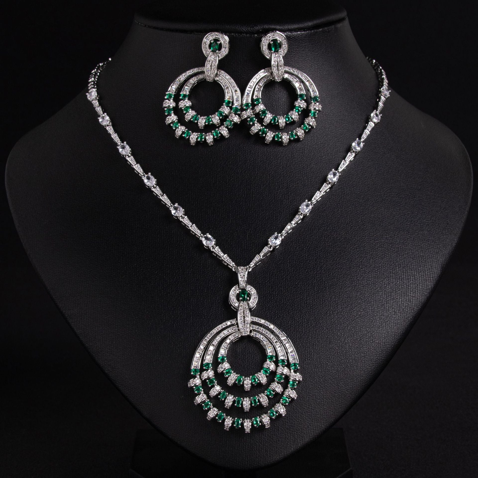Elegant Blue Crystal Circle Jewelry Set – Silver Necklace Earrings for Women