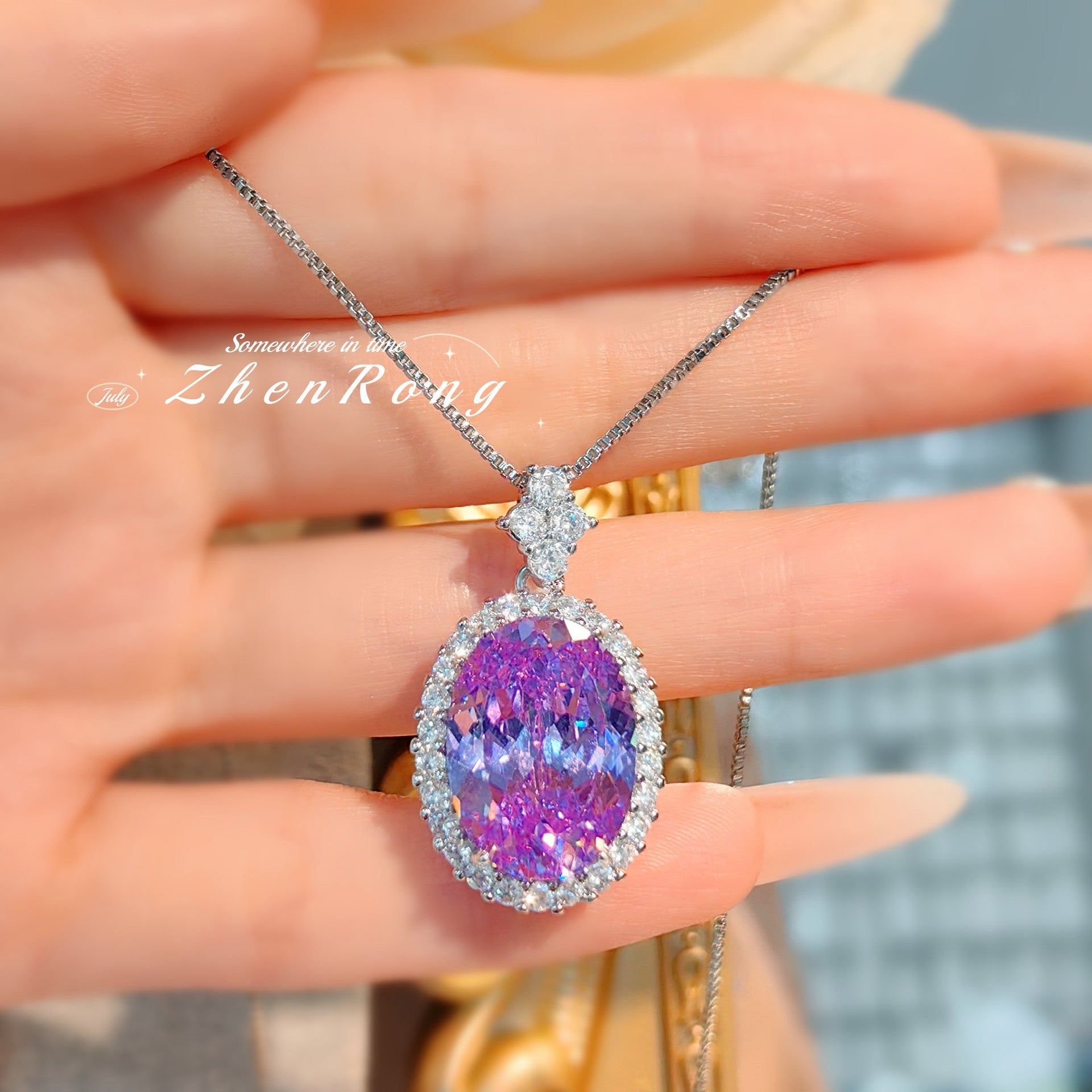 Fashion cutting colored diamond pigeon egg collection
