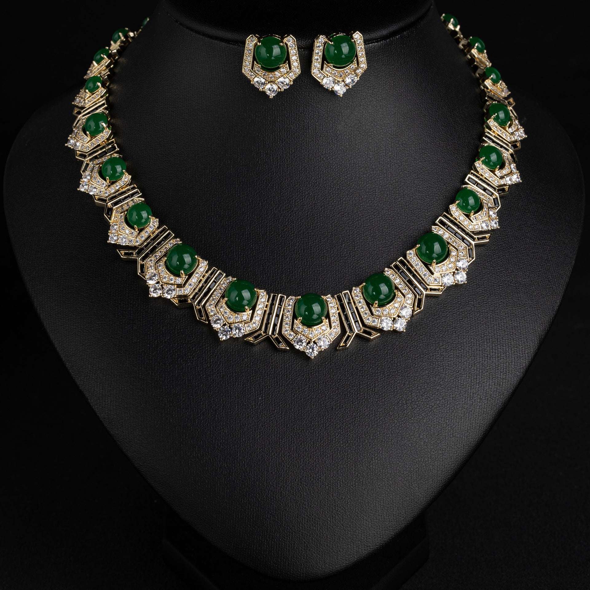 Luxury Ruby Red Crystal Necklace and Earrings Jewelry Set