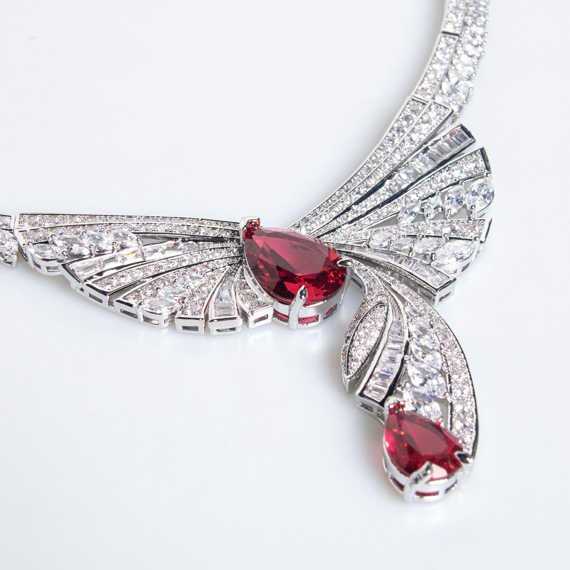 Elegant Green Crystal Wing Necklace and Earrings Set – Luxury Fantasy Jewelry Collection