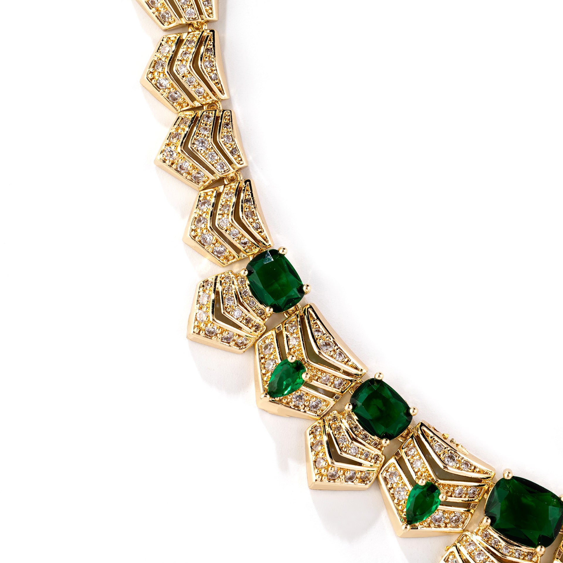 Luxury Emerald Green Crystal Necklace Set for Women – Royal Style Statement Jewelry with Earrings
