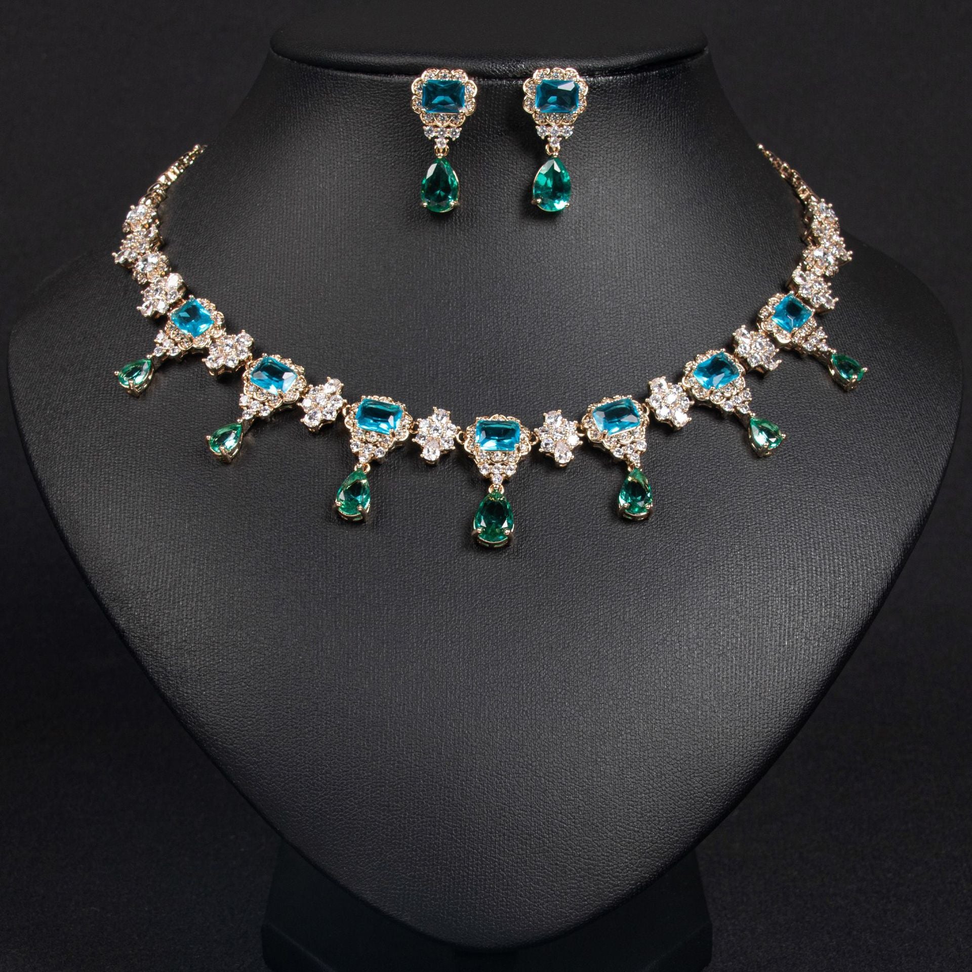 Luxury Olive Green Gemstone Necklace Set for Women – Gold Statement Jewelry with Matching Earrings
