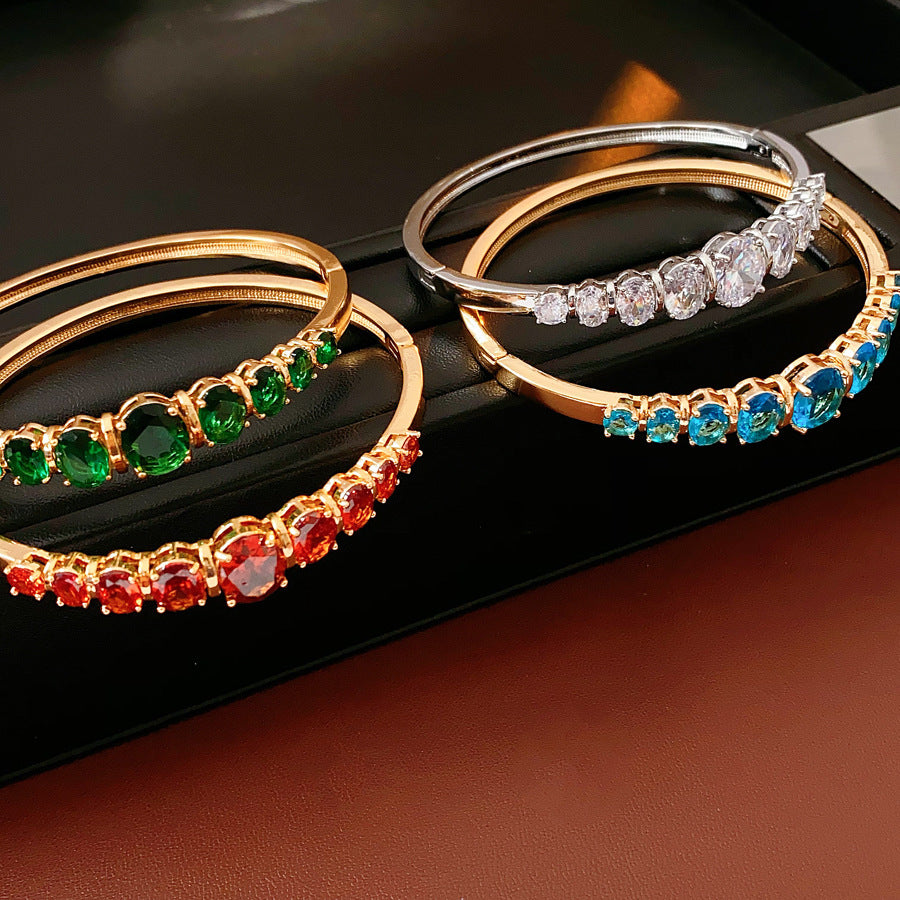 Stylish retro zircon bracelet