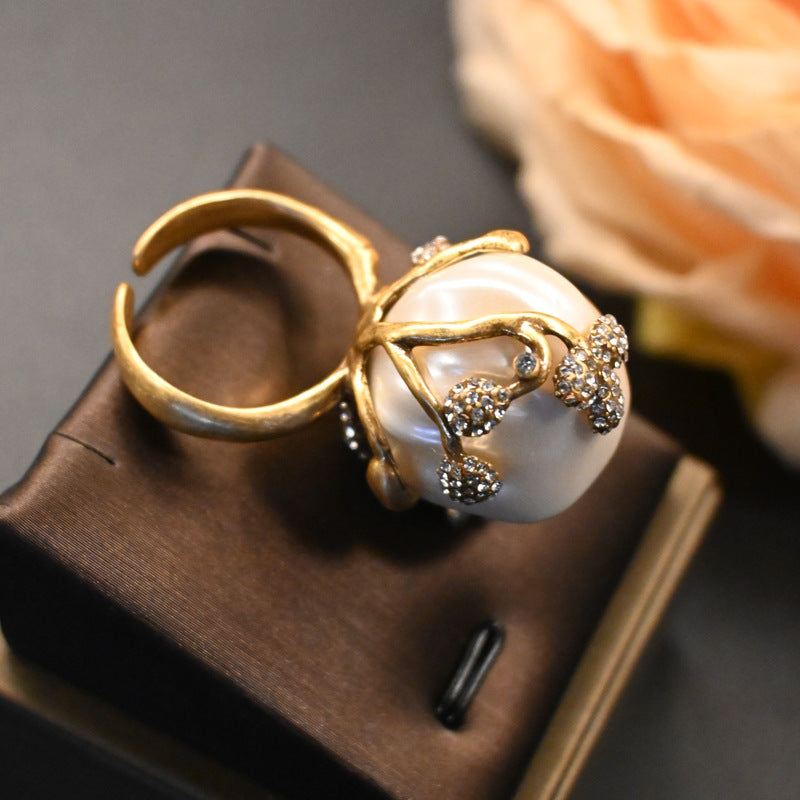 Medieval Vintage Baroque Pearl Stud Earrings Set