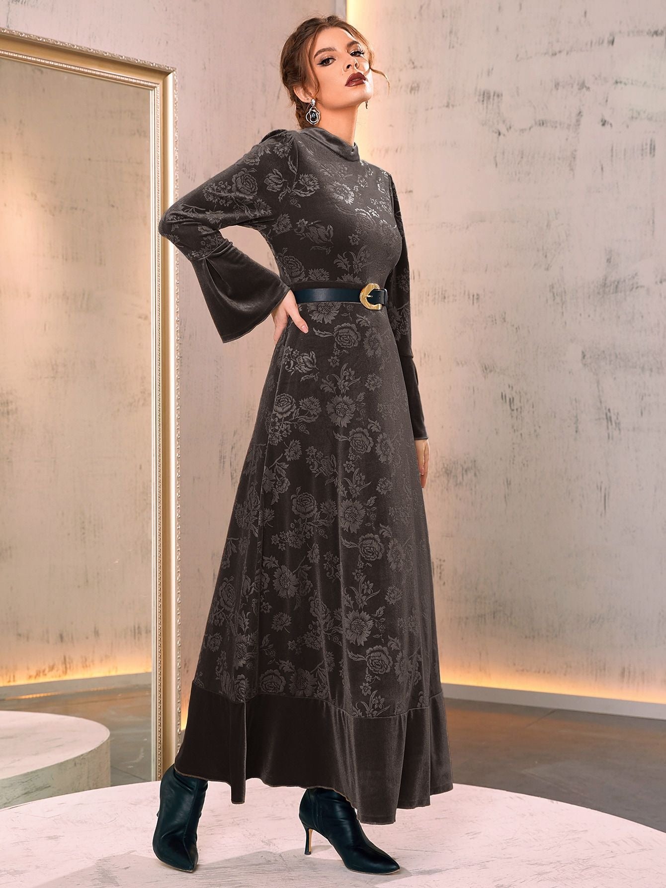 Fashionable velvet printed long sleeved dress