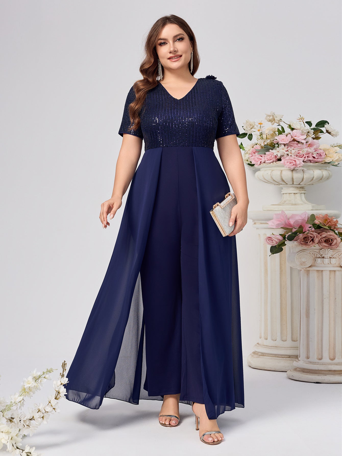 Fashion plus size V-neck sequined culottes