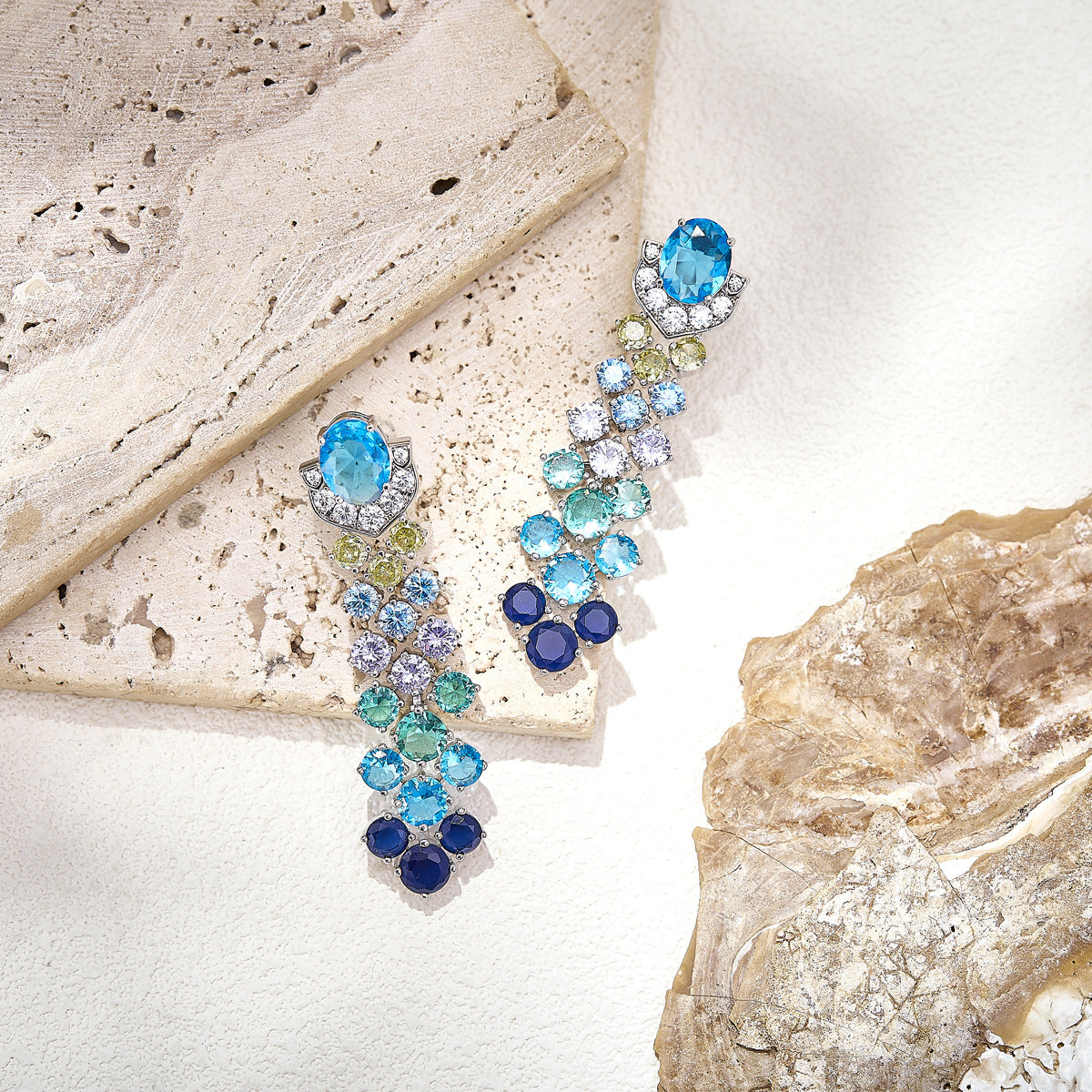 Parure Collier et Boucles d'Oreilles de Pierres Précieuses Multicolores de Luxe pour Tenues de Soirée Élégantes