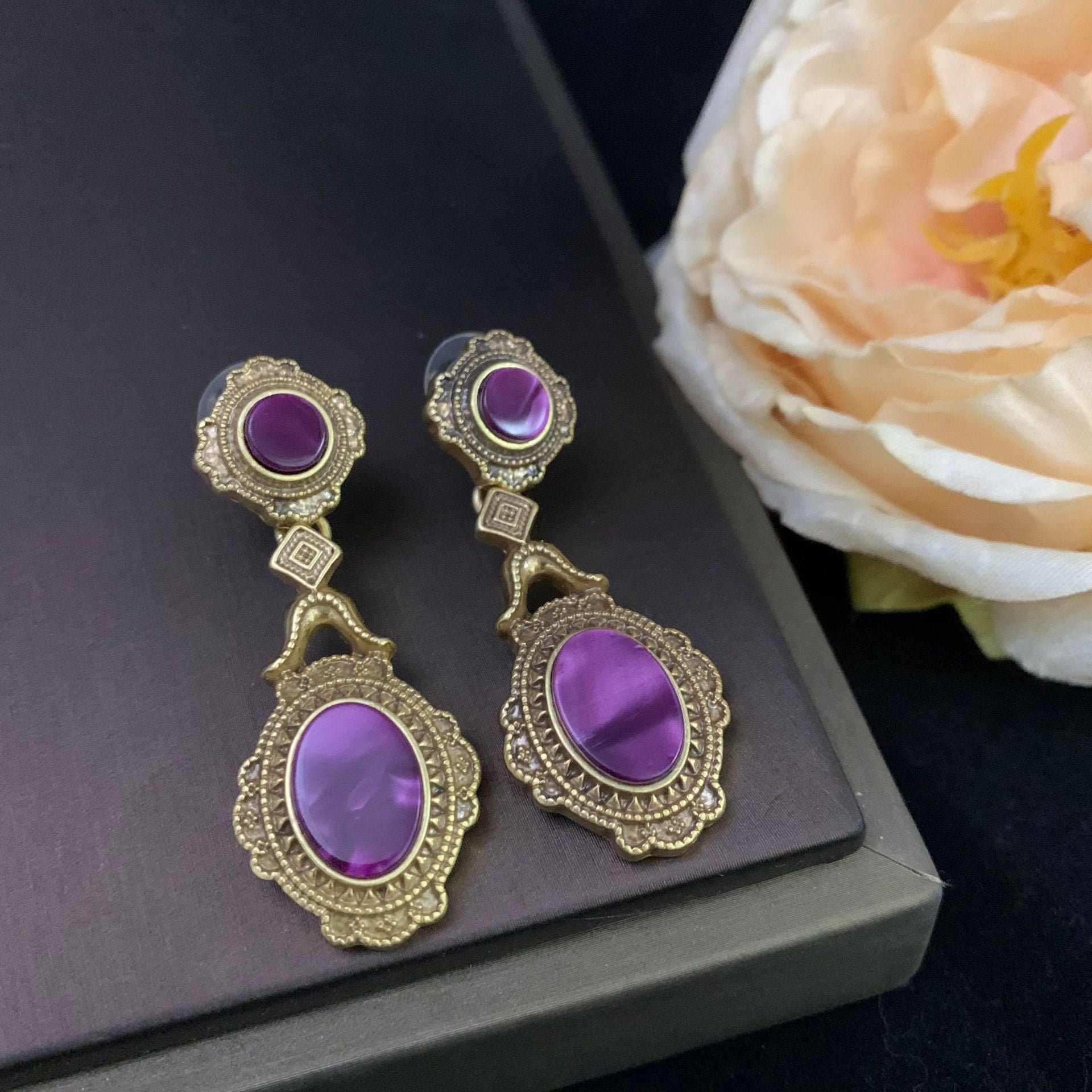 Light luxury high-end water drop gemstone earrings