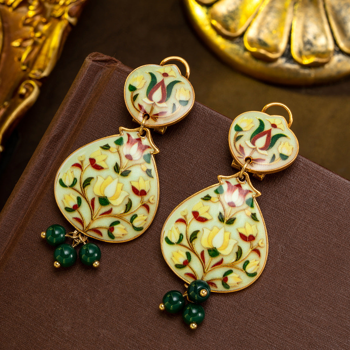 Boucles d'oreilles pendantes vintage à fleurs jaunes en émail pour femmes