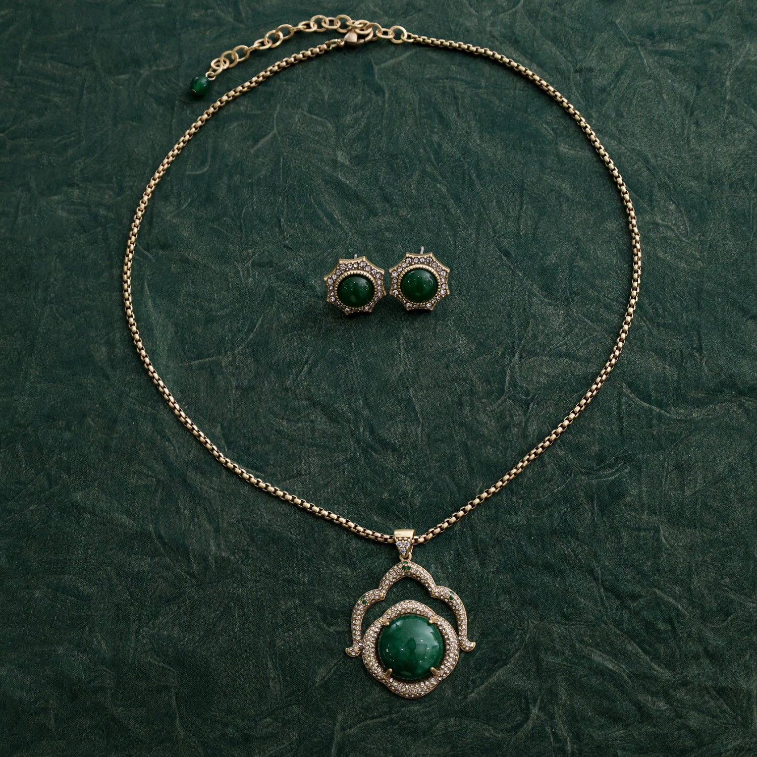 Bohemian Vintage Camellia Emerald Jewelry Set