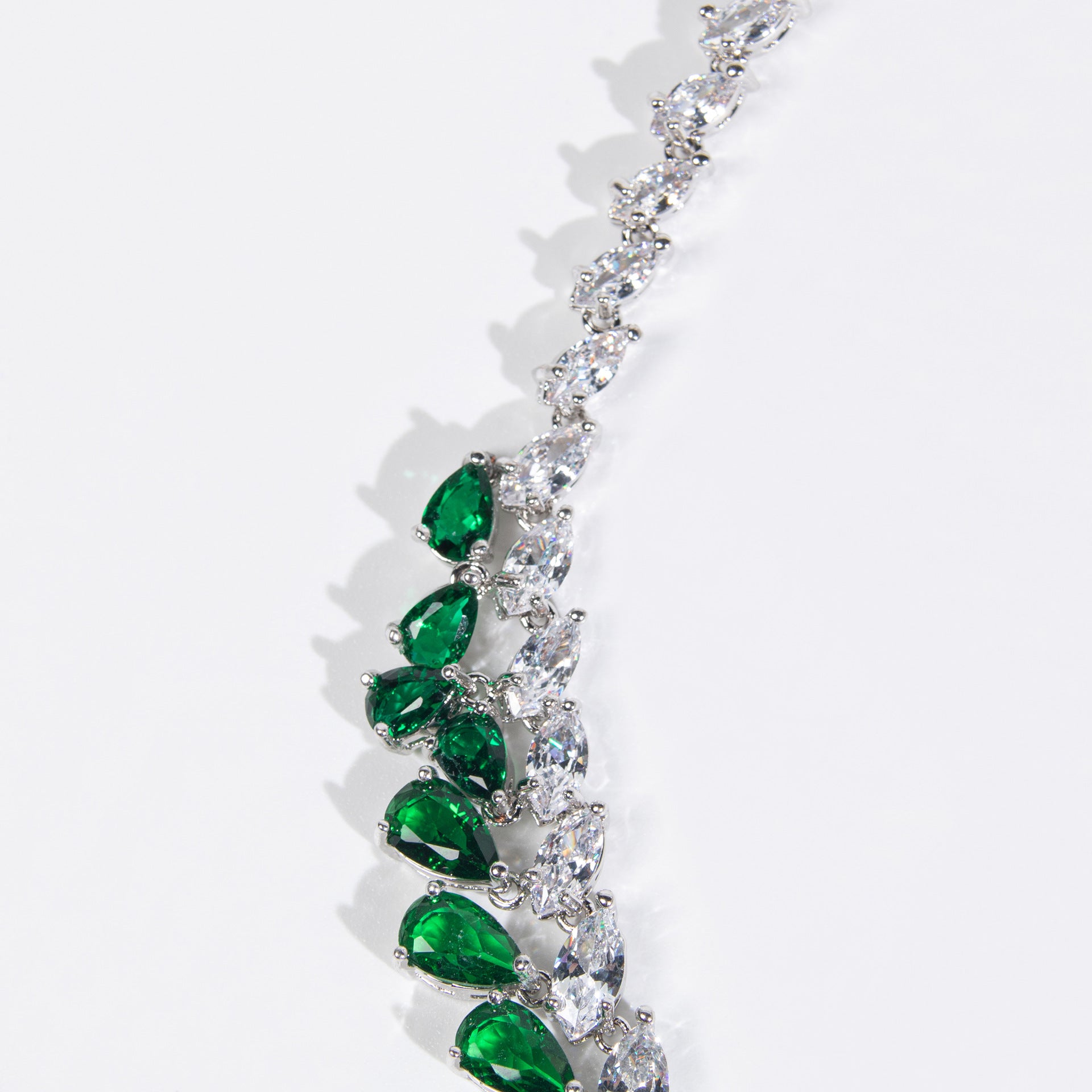 Luxury Emerald Green Teardrop Necklace Set for Women – Marquise Crystal Jewelry with Matching Earrings