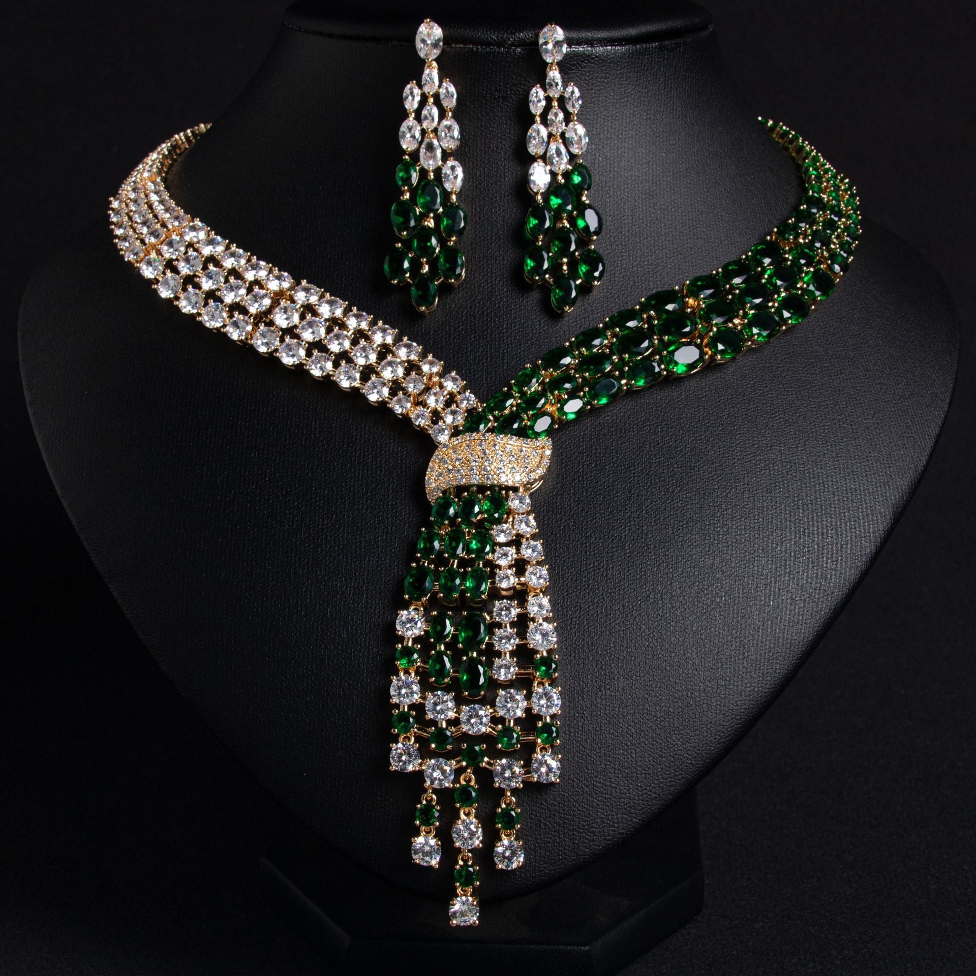 Luxury Emerald Green Crystal Tassel Necklace and Earrings Jewelry Set for Women
