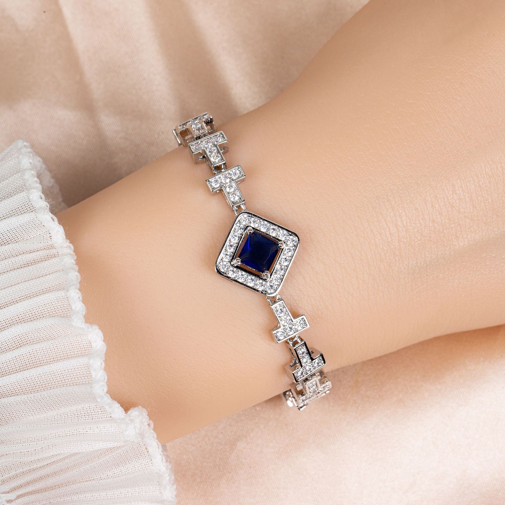 Luxury Yellow Square Crystal Bracelet – Silver Tone Halo Statement Jewelry for Women