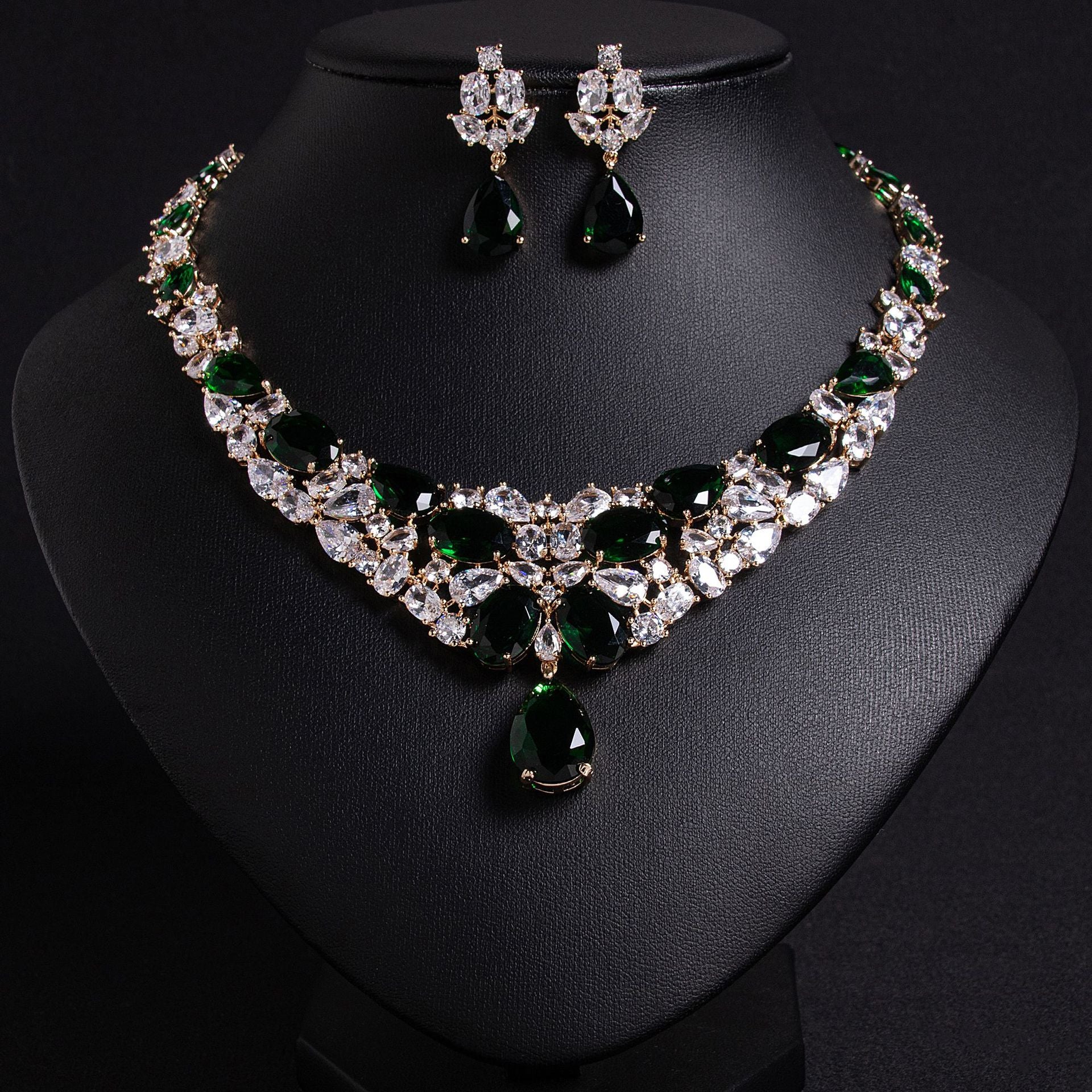 Luxury Ruby Red Gemstone Necklace Set for Women – Statement Jewelry with Matching Earrings