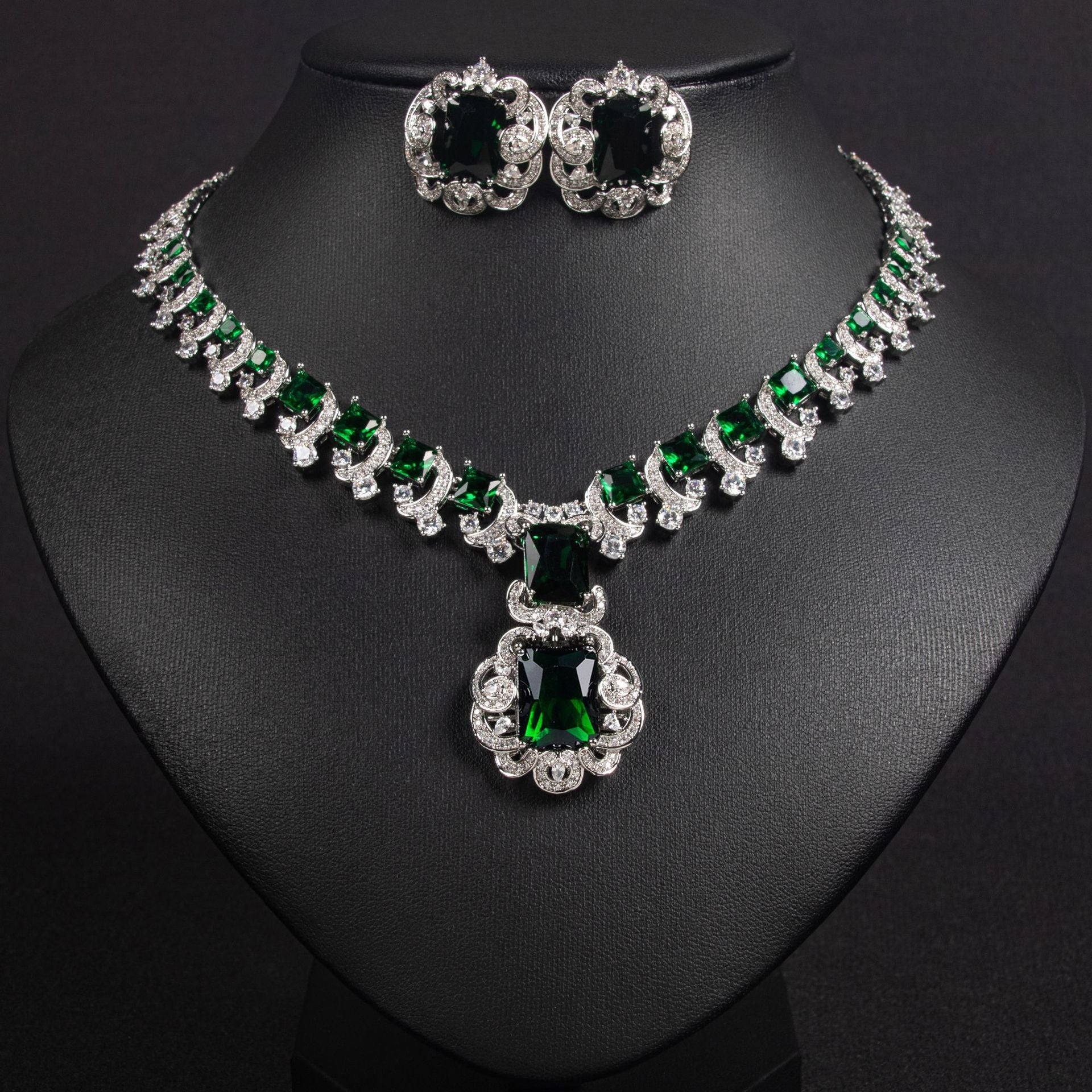 Luxury Multicolor Crystal Necklace Earrings Set – Royal Statement Jewelry for Women