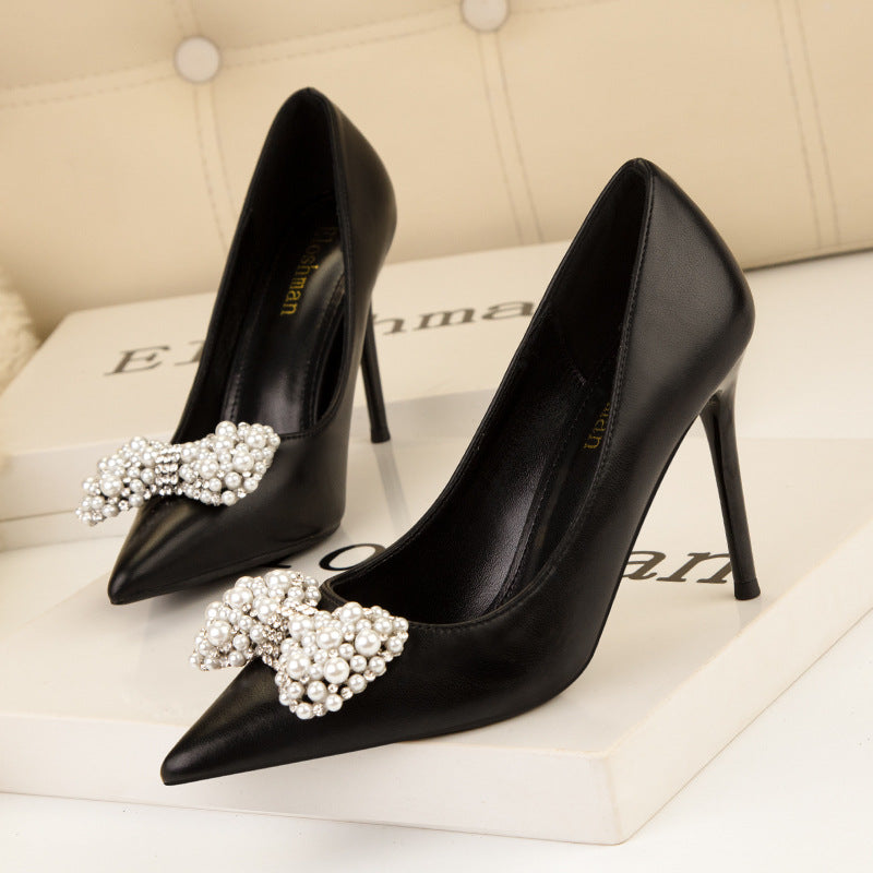 Fashion pointed pearl bow high heels