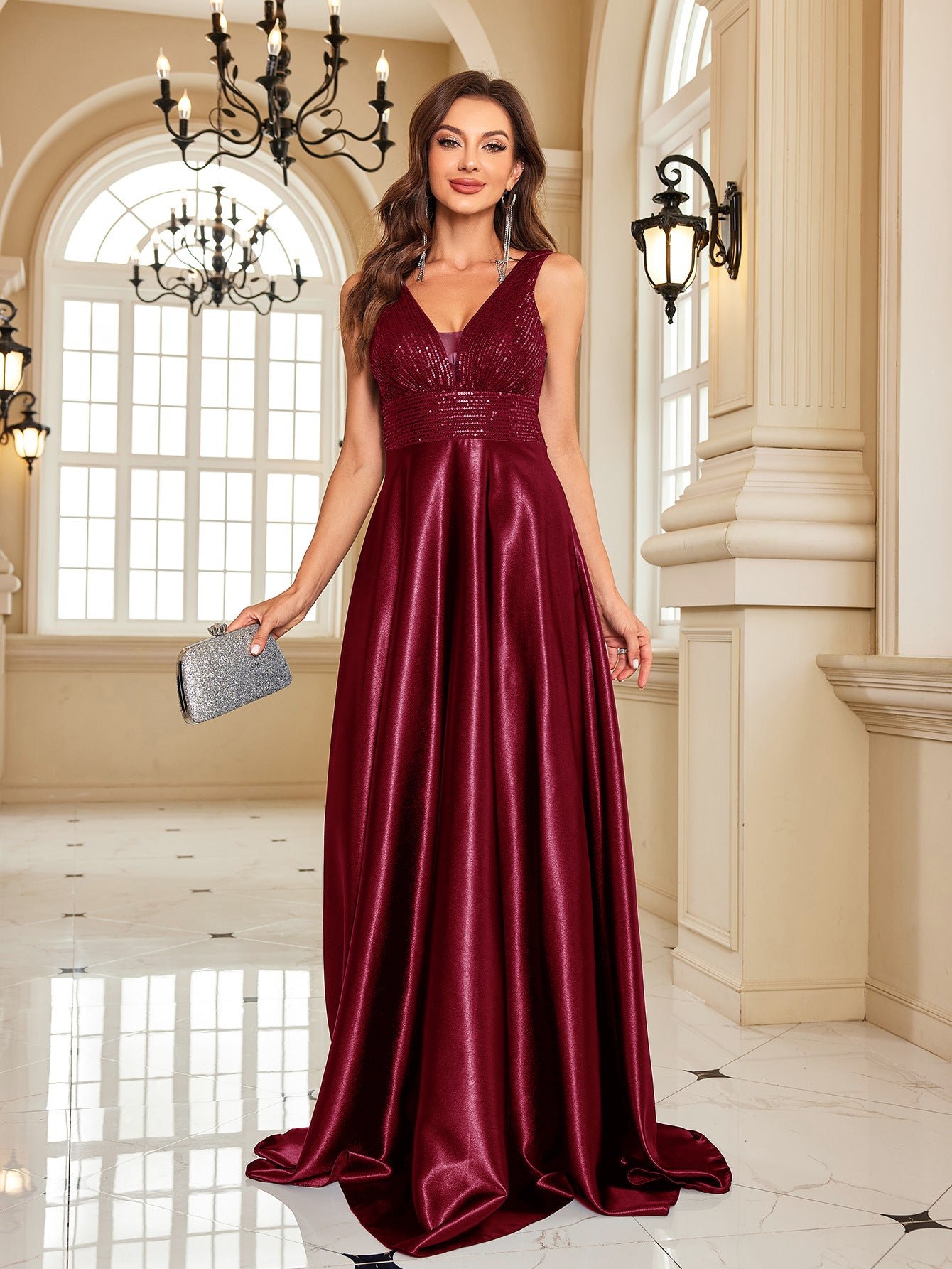 New sequined V-neck backless evening gown