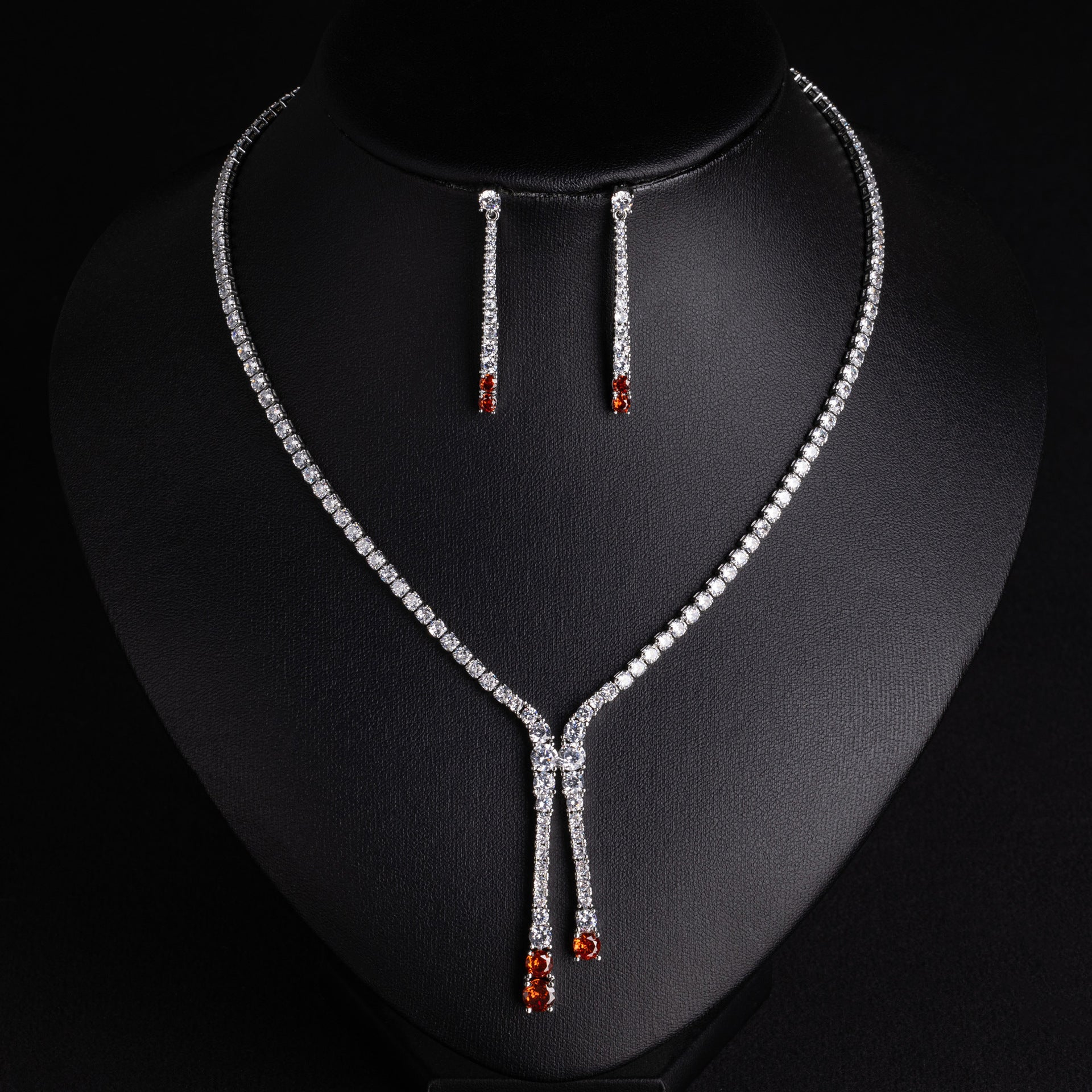 Luxury Green Crystal Drop Necklace Set – Silver Tassel Earrings Jewelry