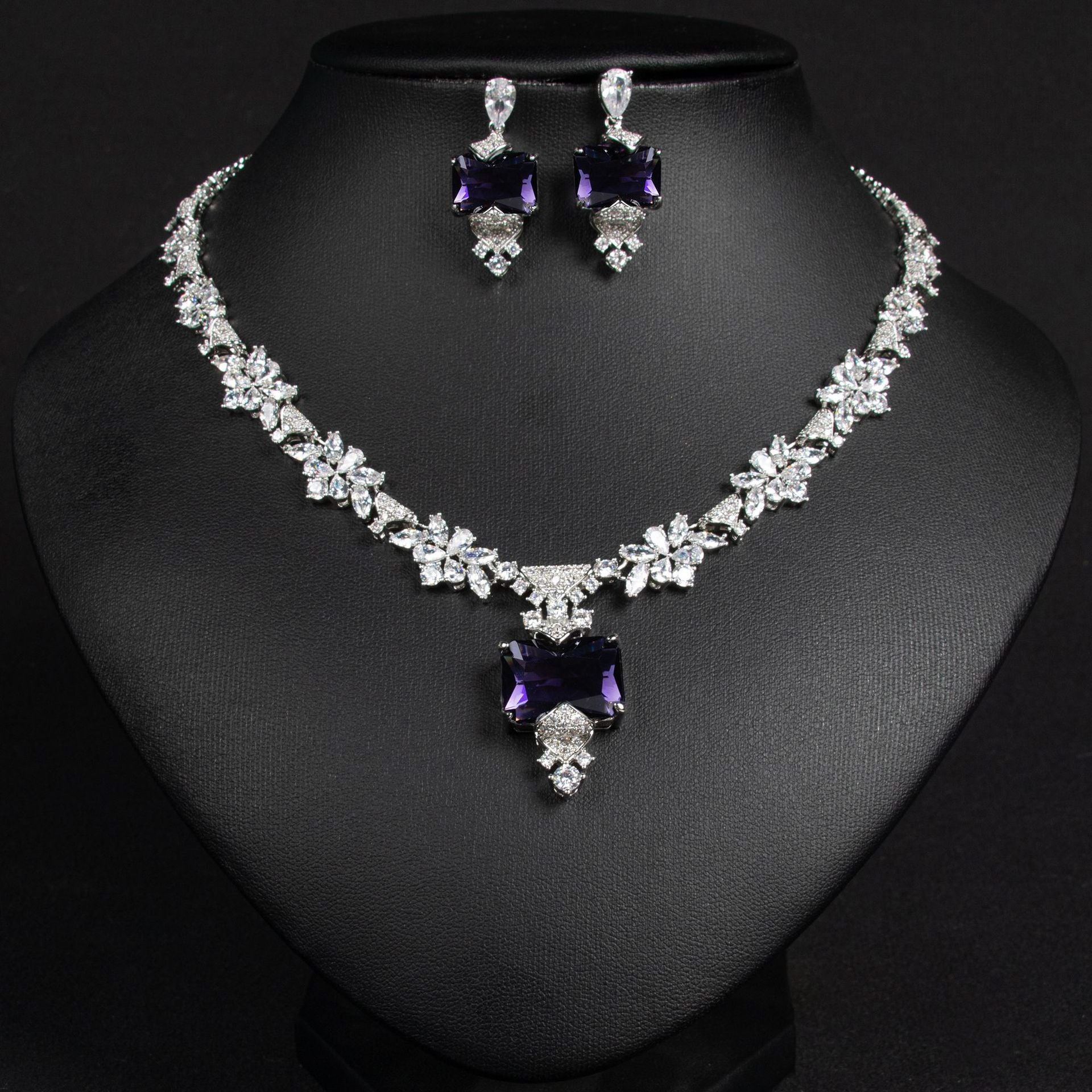 Luxury Sapphire Blue Gemstone Necklace Set for Women – Floral Statement Jewelry with Matching Earrings