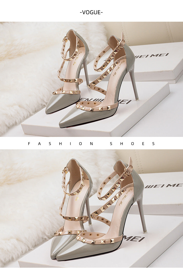 Simple pointed rivets hollow word with high heels