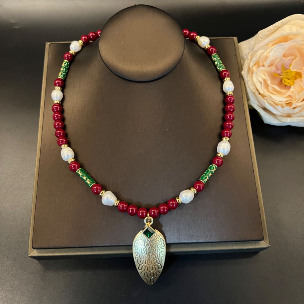 Freshwater pearl enamel relief leaf zircon necklace series