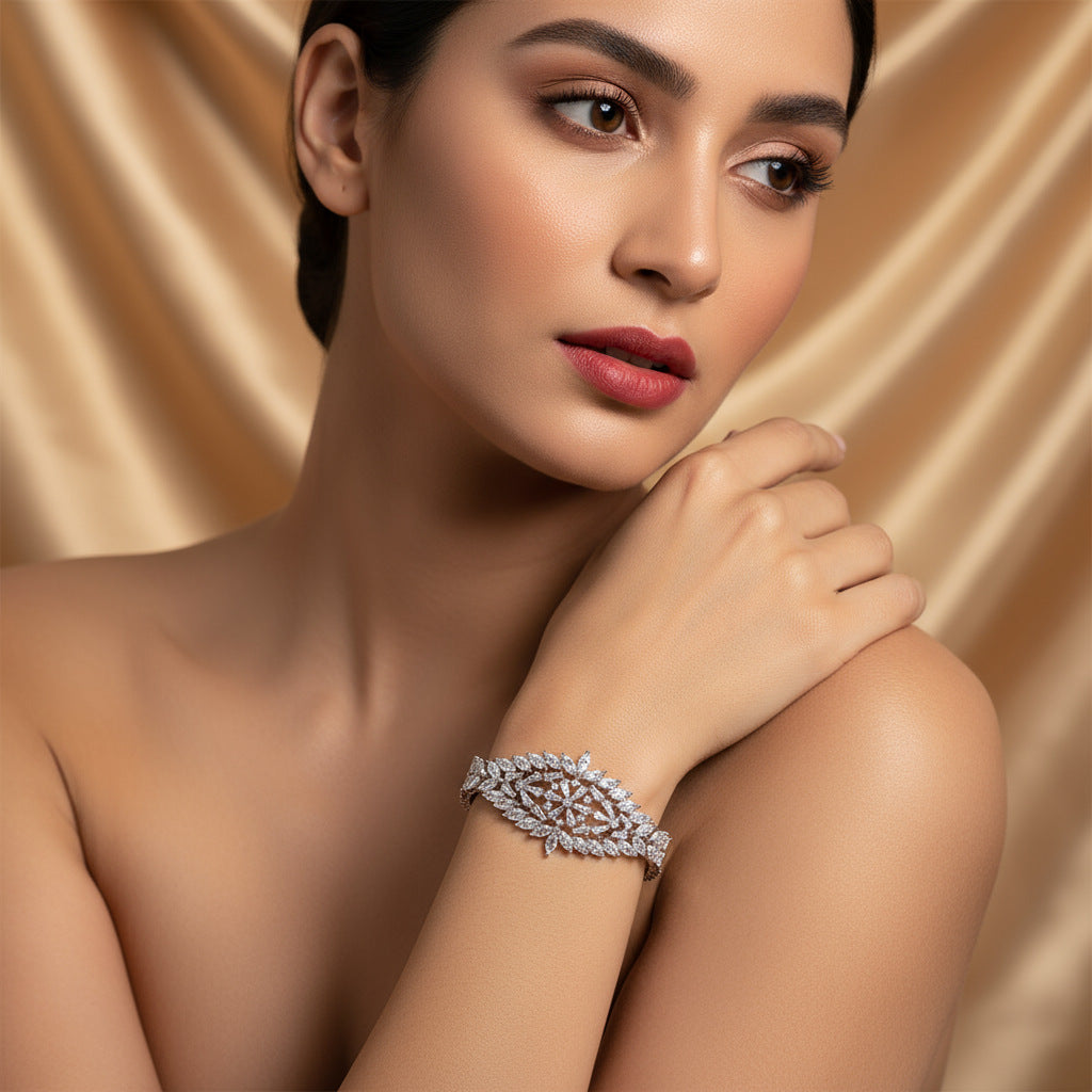 Luxury Silver Crystal Leaf Bracelet – Elegant Statement Jewelry for Women