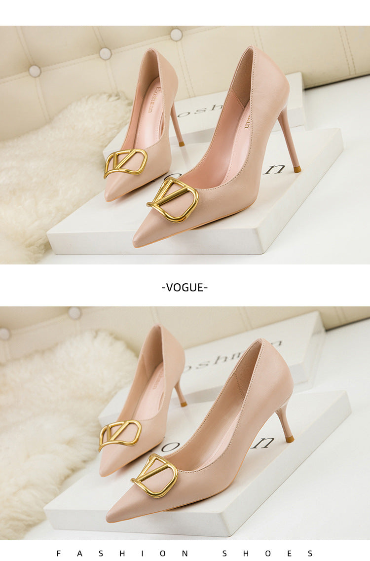 Fashion professional V-shaped square buckle pointed high heels