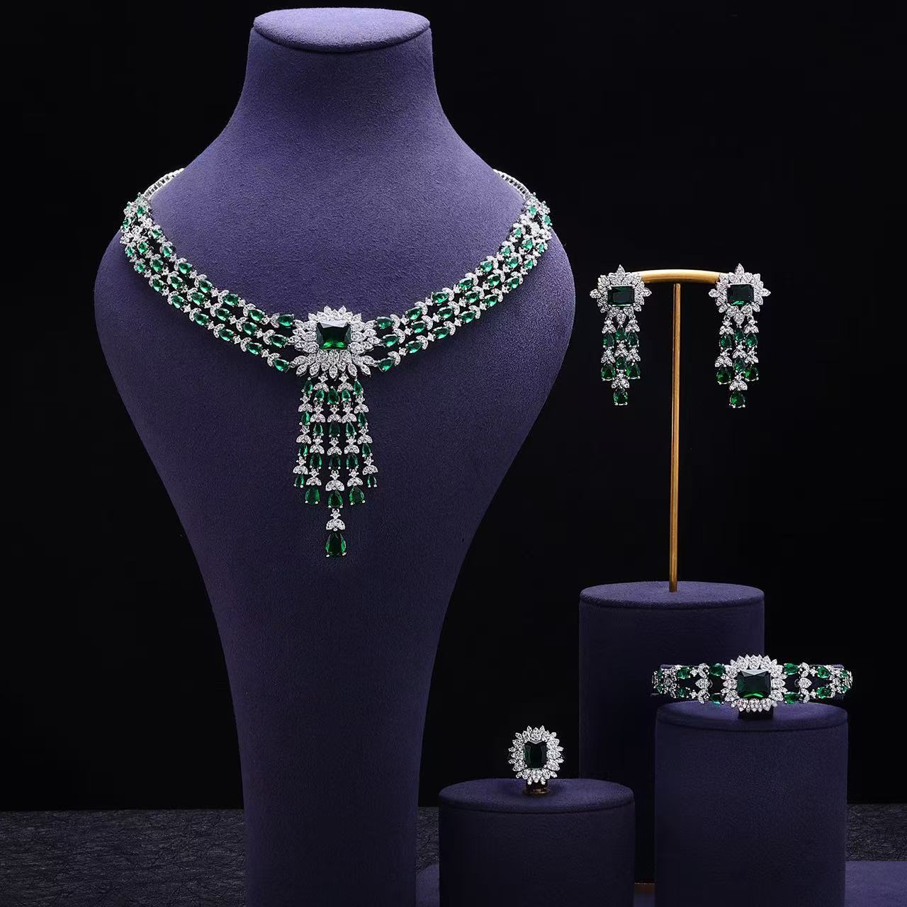 Luxury Green Crystal Necklace Earrings Bracelet Ring Jewelry Set