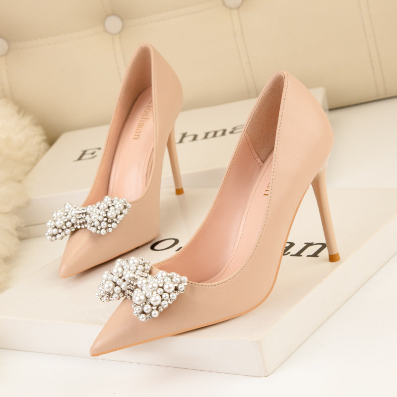 Fashion pointed pearl bow high heels