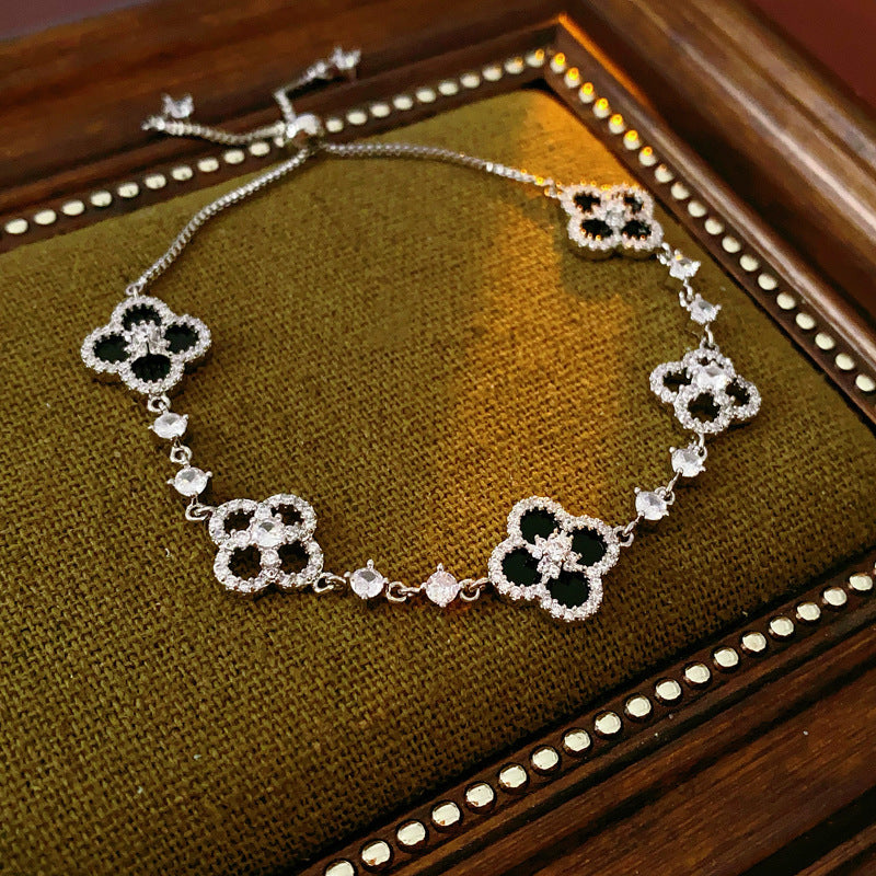Light luxury four-leaf clover five-flower bracelet