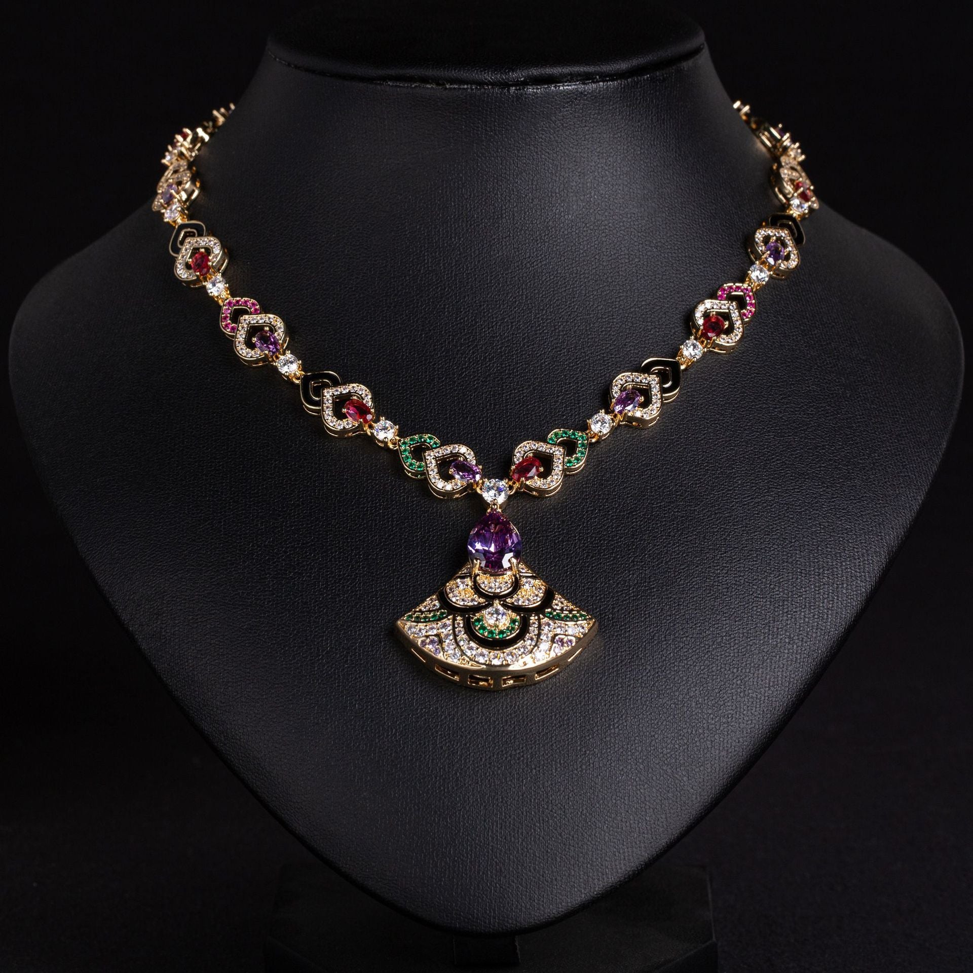 Nouveau collier éventail violet pour femme, chaîne de clavicule texturée, luxe industriel lourd